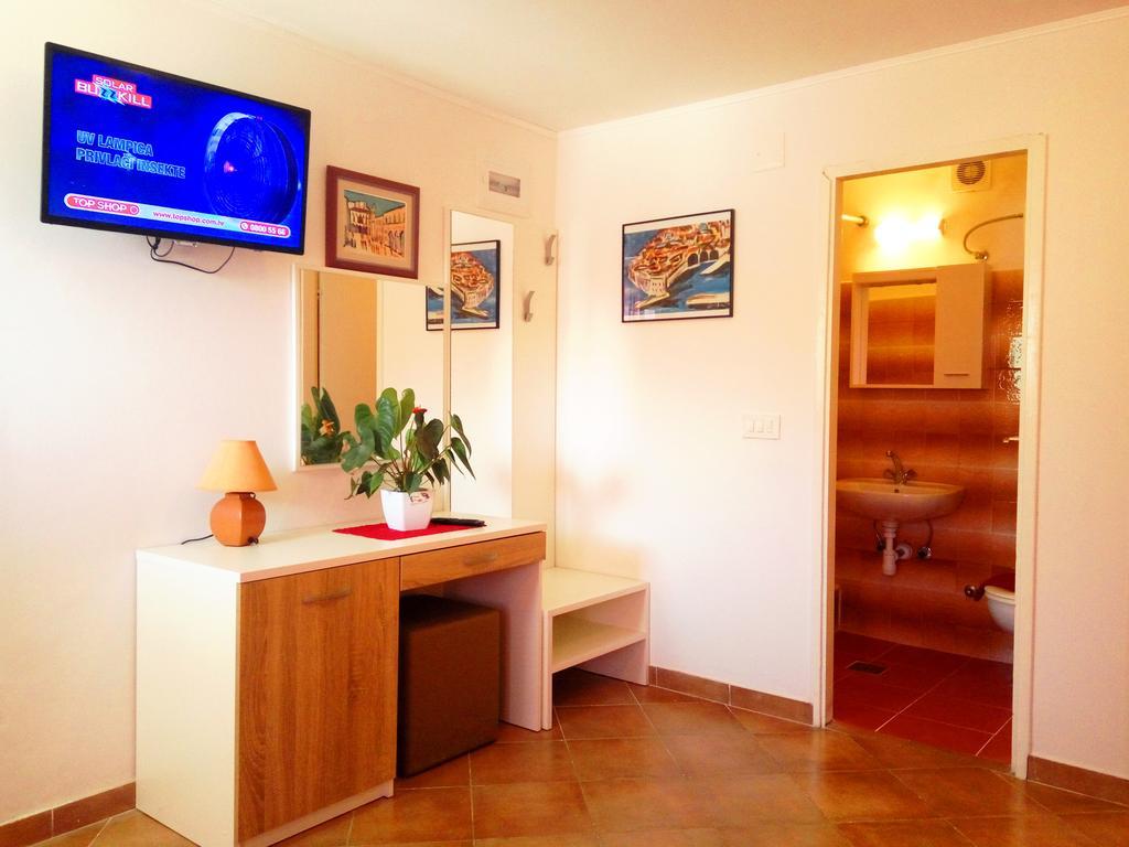 Guest House Kate Mlini Extérieur photo